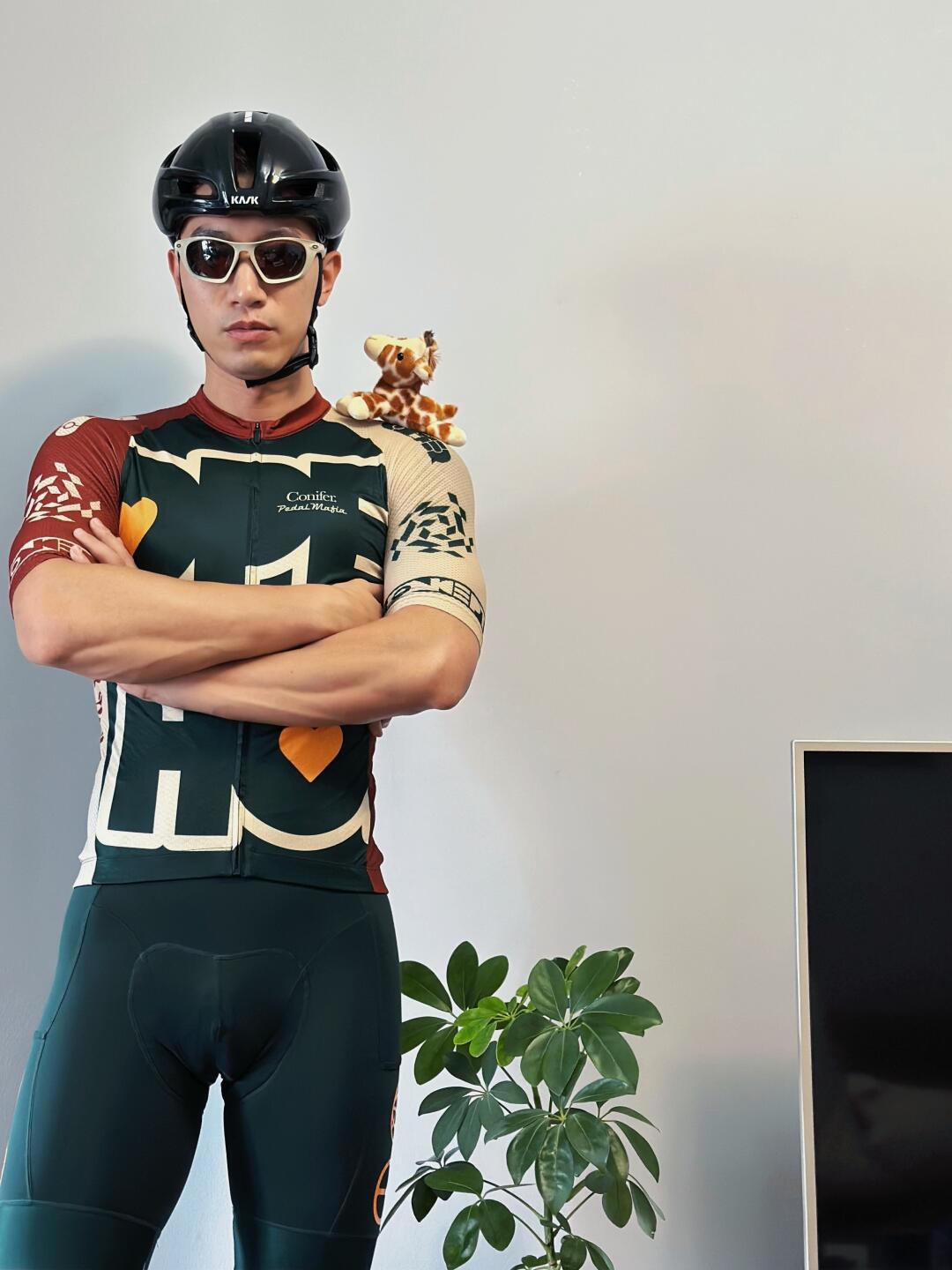 190|这么好看的一套骑行服都没人穿吗