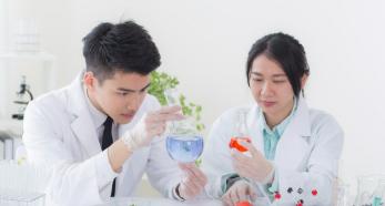 一、多少分才能上？2026年报考分数线全了解
山东省内的考生看过来。2023年到