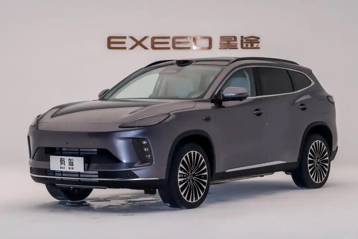 1.5T增程+1310km超长续航，星途ET5上市售13.49万元起。新车共推出