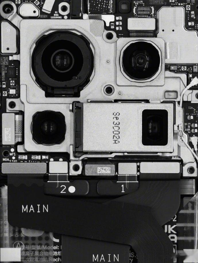 小米13 Ultra 与小米12 Ultra 拆机图