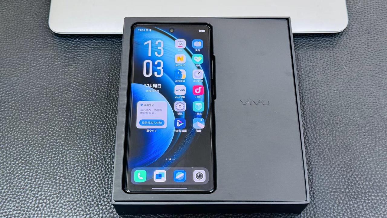 今年五大国产超大杯旗舰，只有vivo X100 Pro+会用三星屏了，剩下都是国