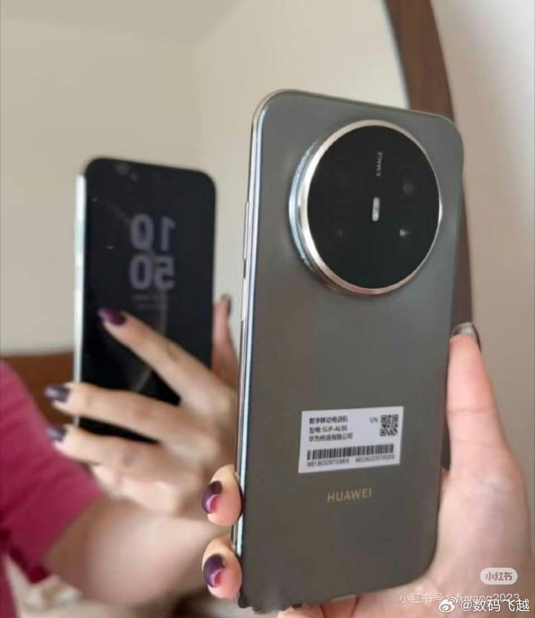 华为Mate70Air真机曝光这就曝光了吗？好薄呀，从镜头模组来看，影像能力应该