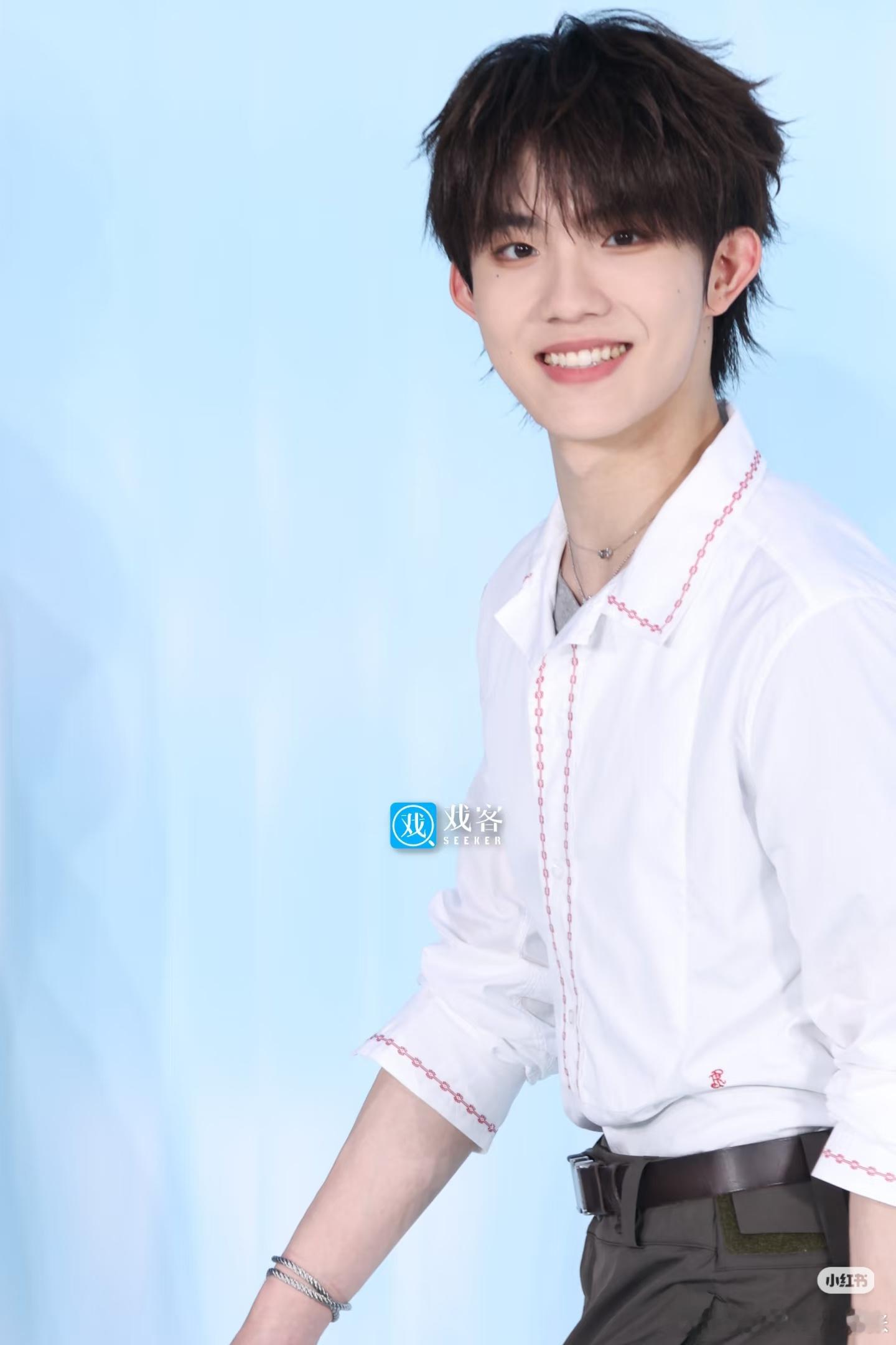 苏新皓ELLE红毯生图📸真的奶呼呼好清新一小只啊 ​​​