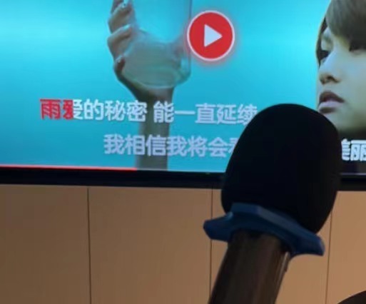 已经等不及过年了[苦涩] ​​​
