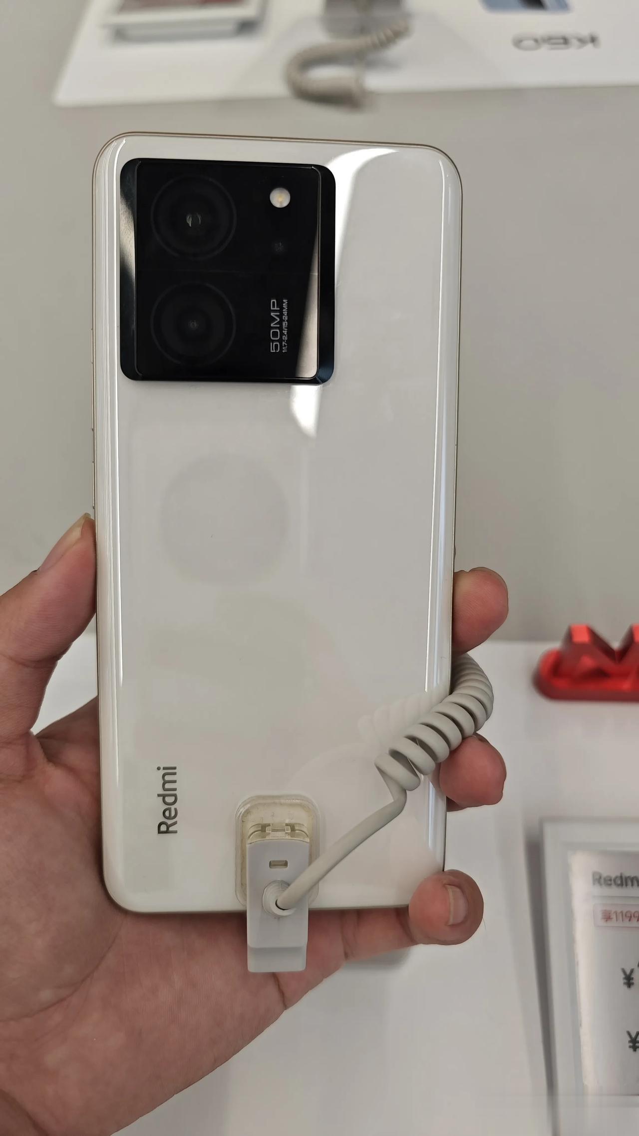 看了雷总的演讲，不等iPhone15想要直接入手了红米K60至尊版，去米家体验了