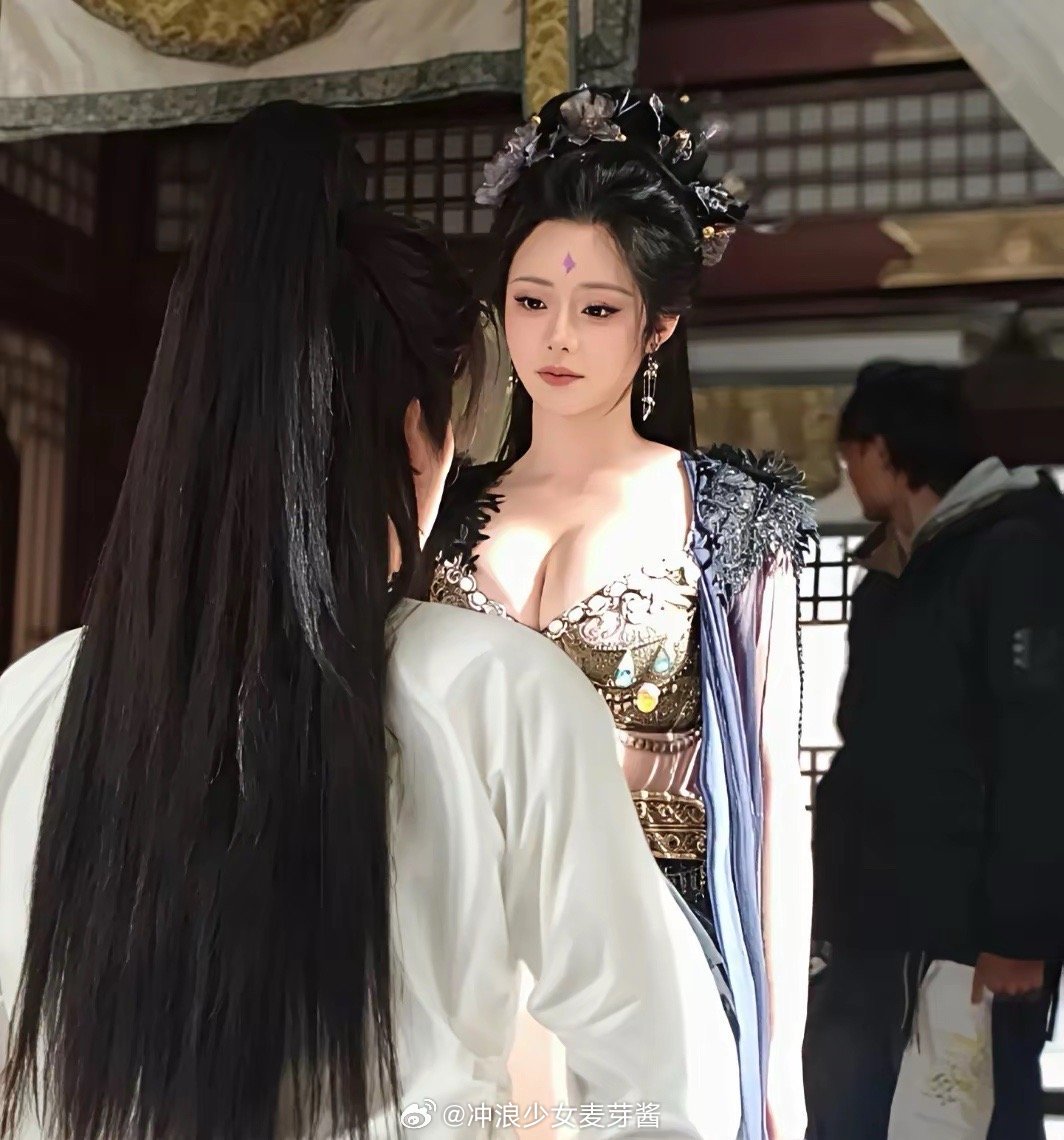 短剧是挺好看的不过应该马上要被整治了 