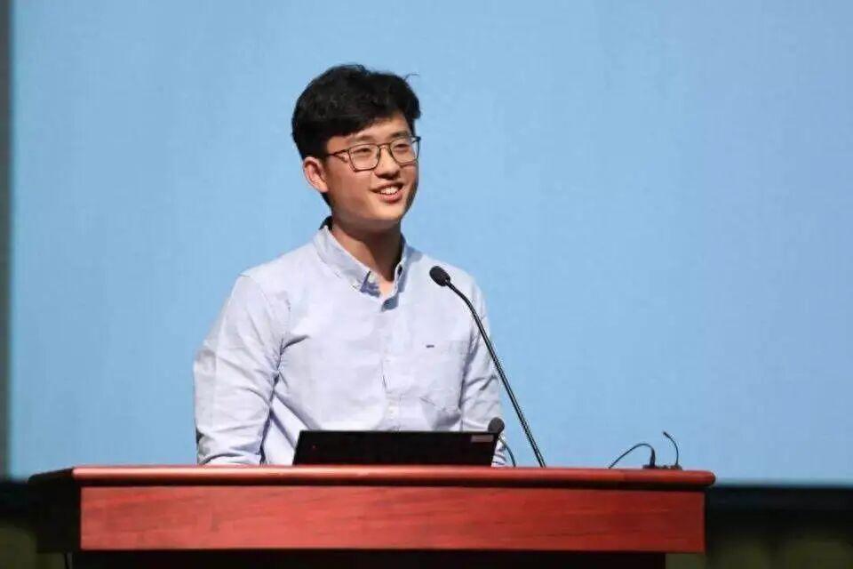 近期，腾讯公布AI领域重磅人事与架构调整：27岁前OpenAI研究员姚顺雨出任“