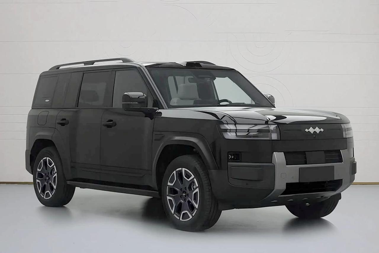 方程豹钛7纯电版，有105.79度电池包。

方程豹钛7 EV 闪充版，预售价2