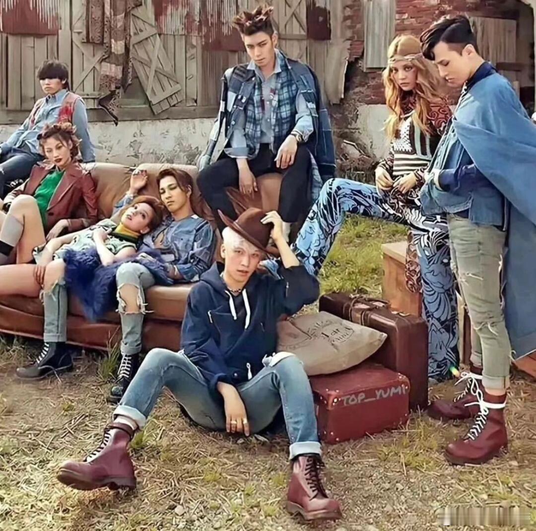 小时候很害怕bigbang  我说我怎么从小就有风湿呢原来是BIGBANG太潮了