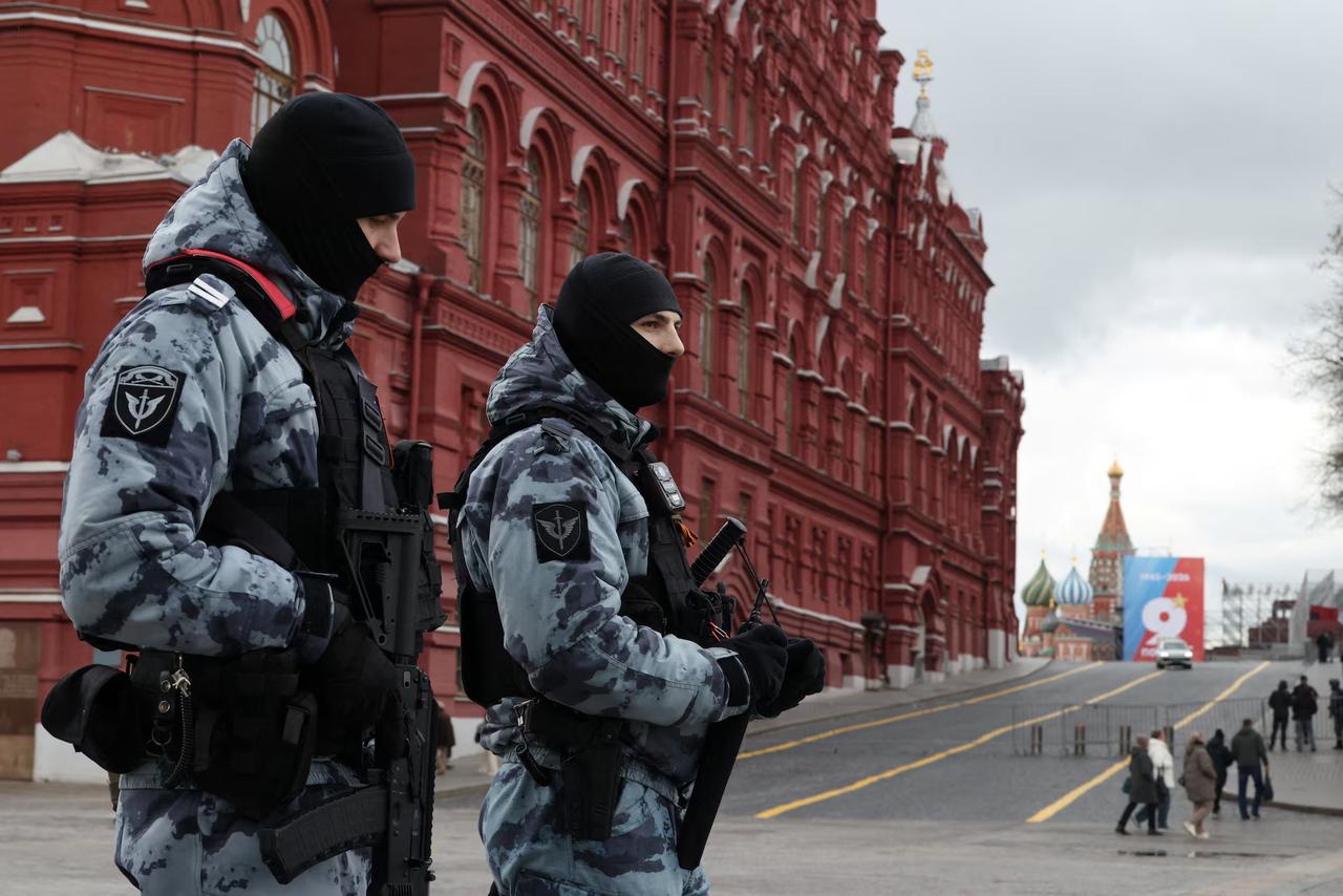 【俄罗斯：因乌克兰袭击威胁，胜利日阅兵规模缩减且无常规装备展示】据外媒4月29日