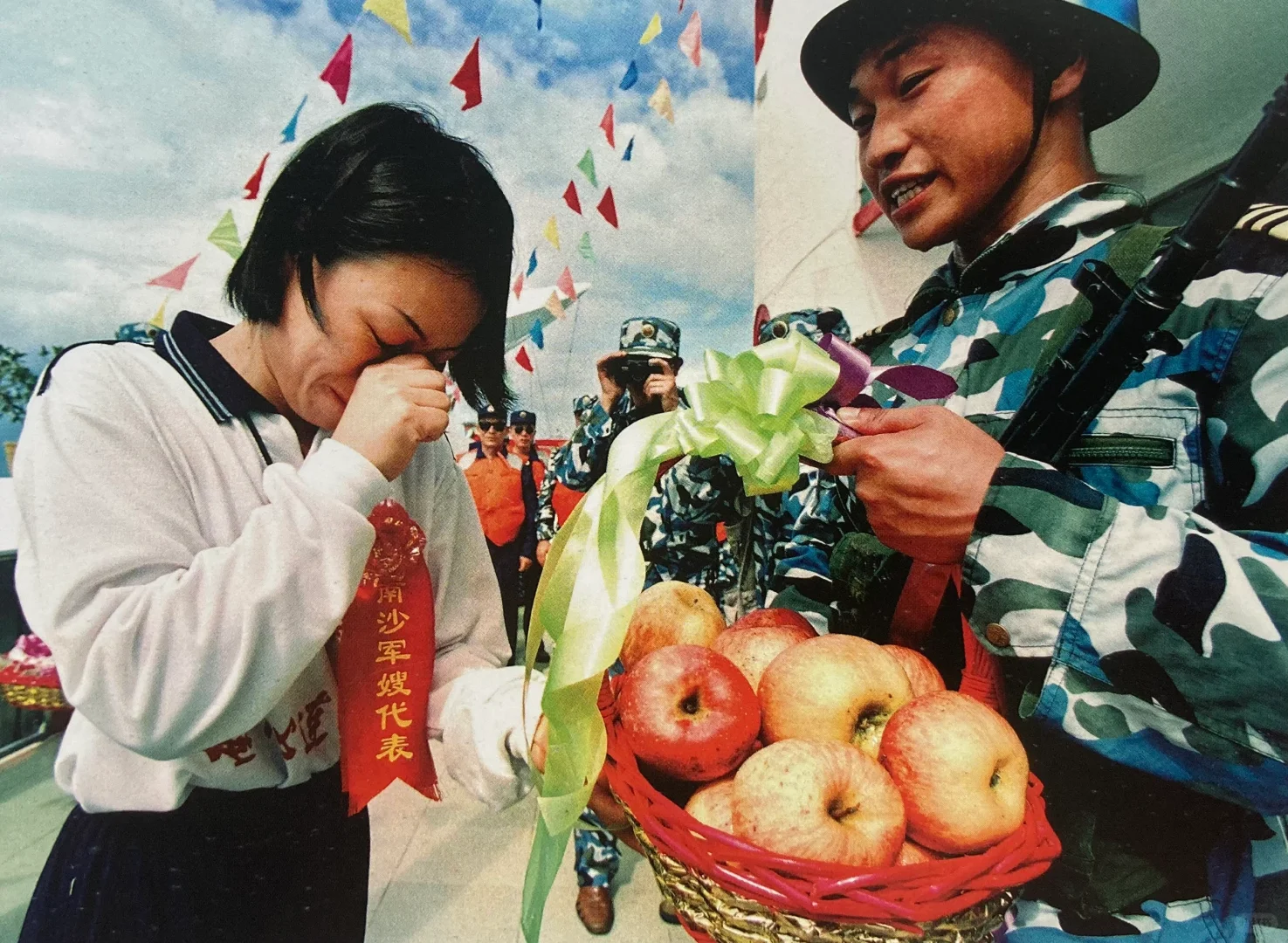 难掩泪水