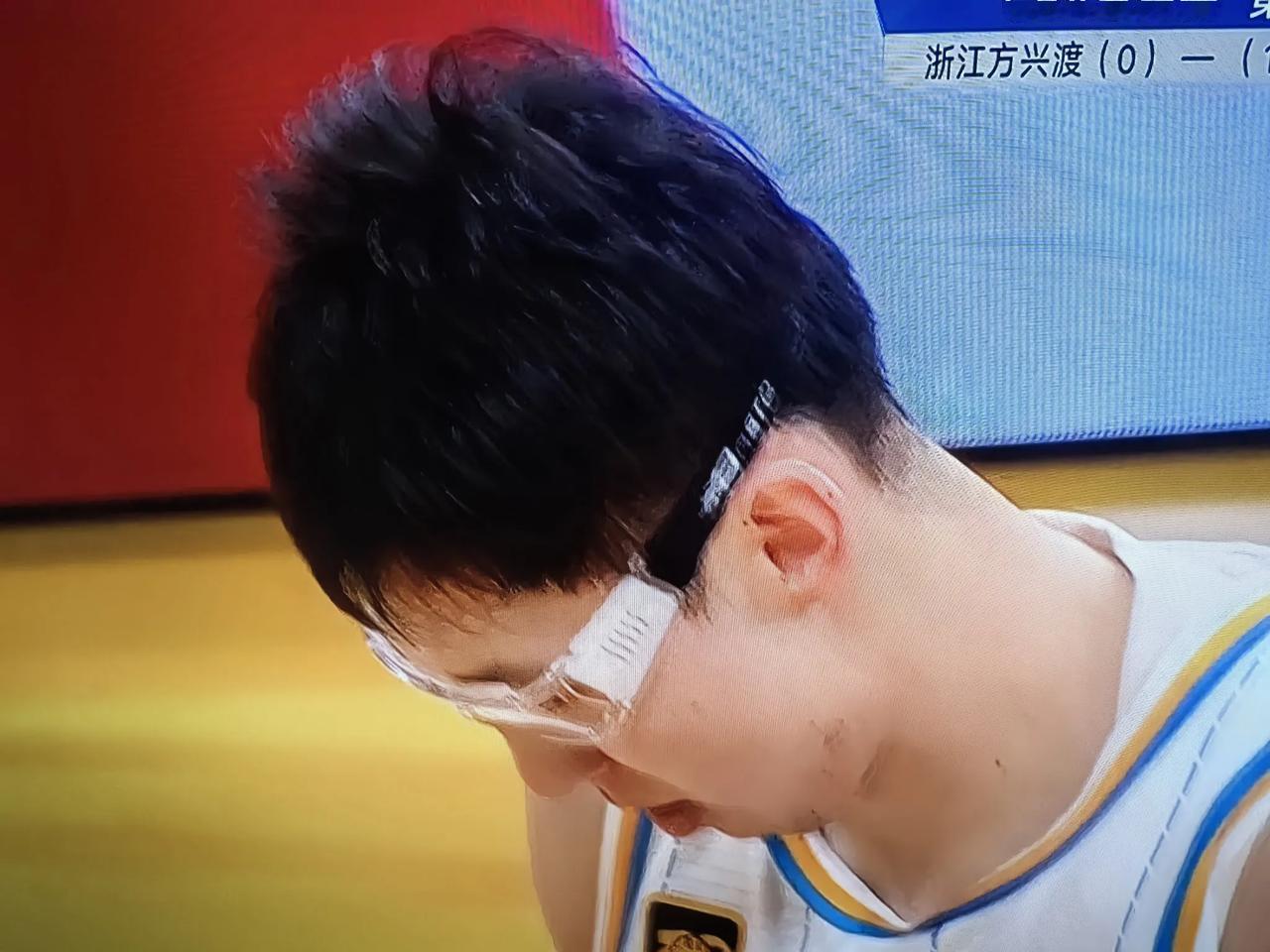 CBA总决赛落幕了，浙江方兴游4比2拿下北京北汽，豪取总冠军。此刻我想说三句话：