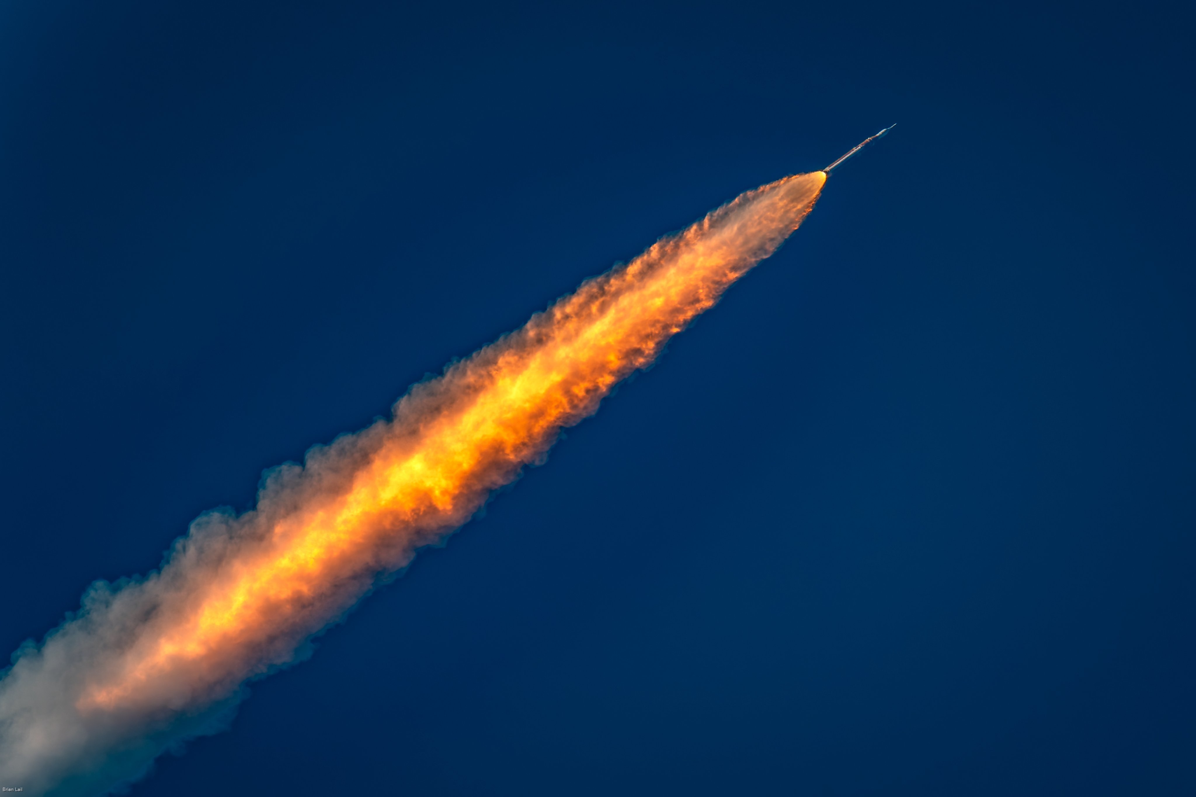 阿尔忒弥斯2号发射成功 