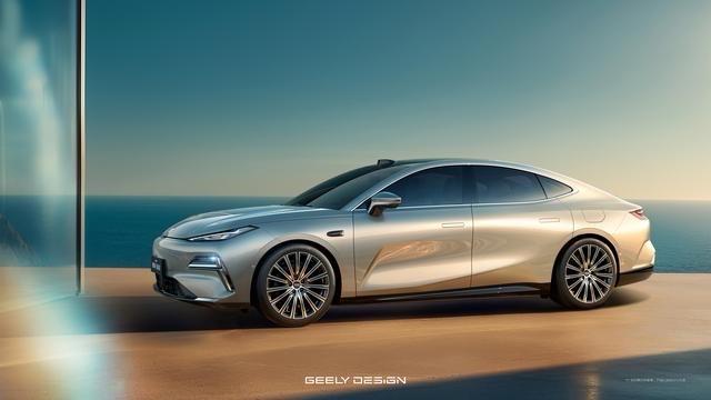 吉利星耀8可能是最近两年内外观设计非常出众的车型之一了，凌厉的前大灯组配合两侧肌