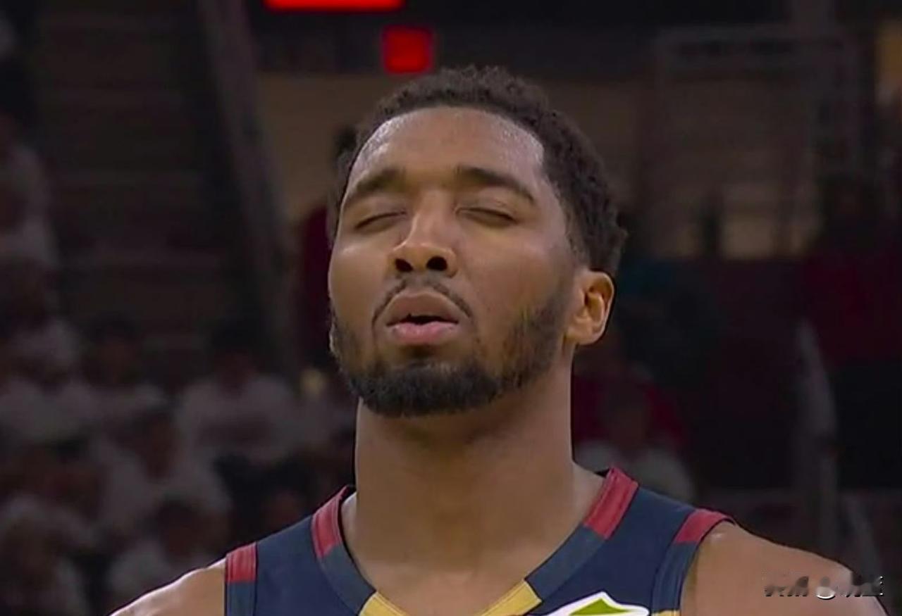 米切尔下半场狂砍39分，直接追平NBA季后赛历史半场得分纪录！
从落后到反超，从