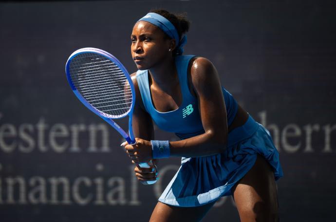 高芙晋级辛辛那提站八强WTA1000辛辛那提站高芙6-3 6-2布兹科娃本赛季和