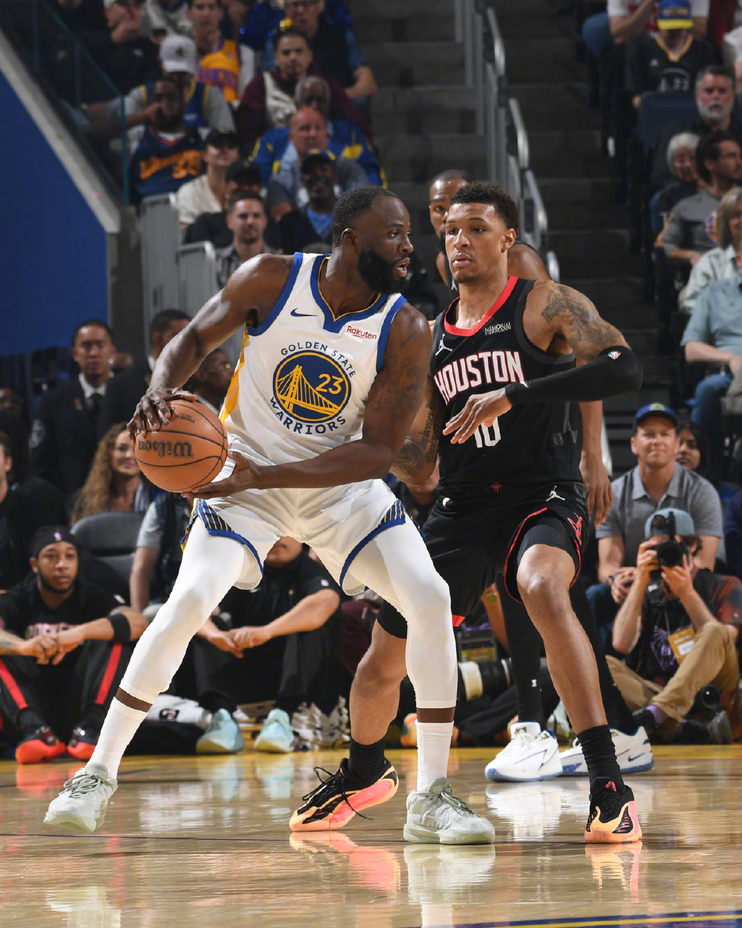 格林12助攻，7分，6篮板，1抢断。火箭vs勇士