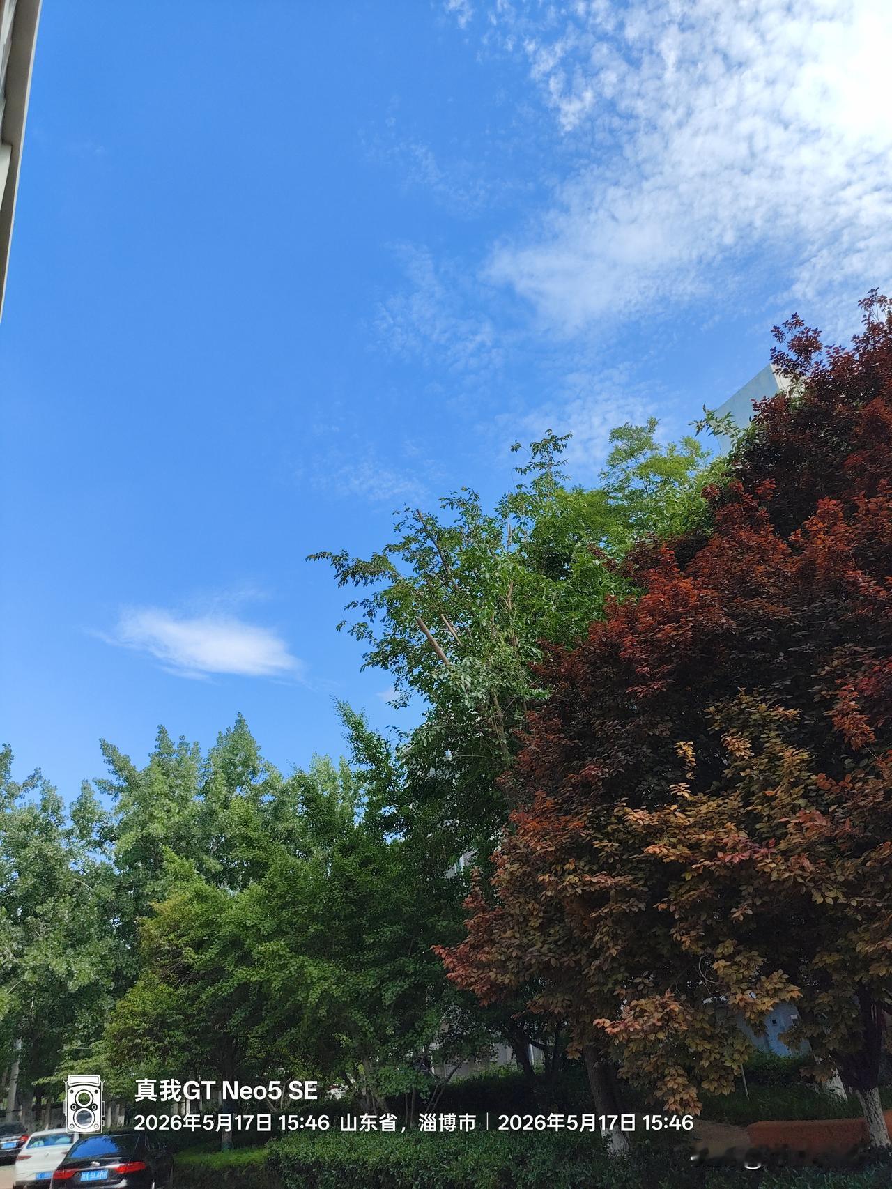 高压氧与普通吸氧有啥不一样? 高压氧和普通吸氧差别可大了。

从吸氧浓度看，高压