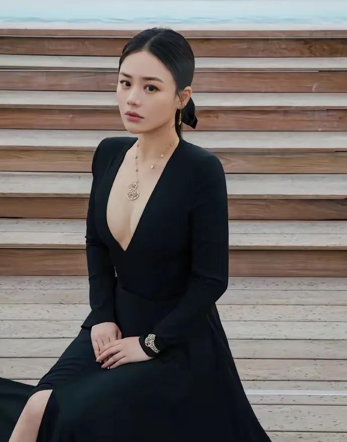 欧豪亲口承认，这辈子最遗憾的事，就是对不起马思纯。

这话一出，多少人的心跟着揪