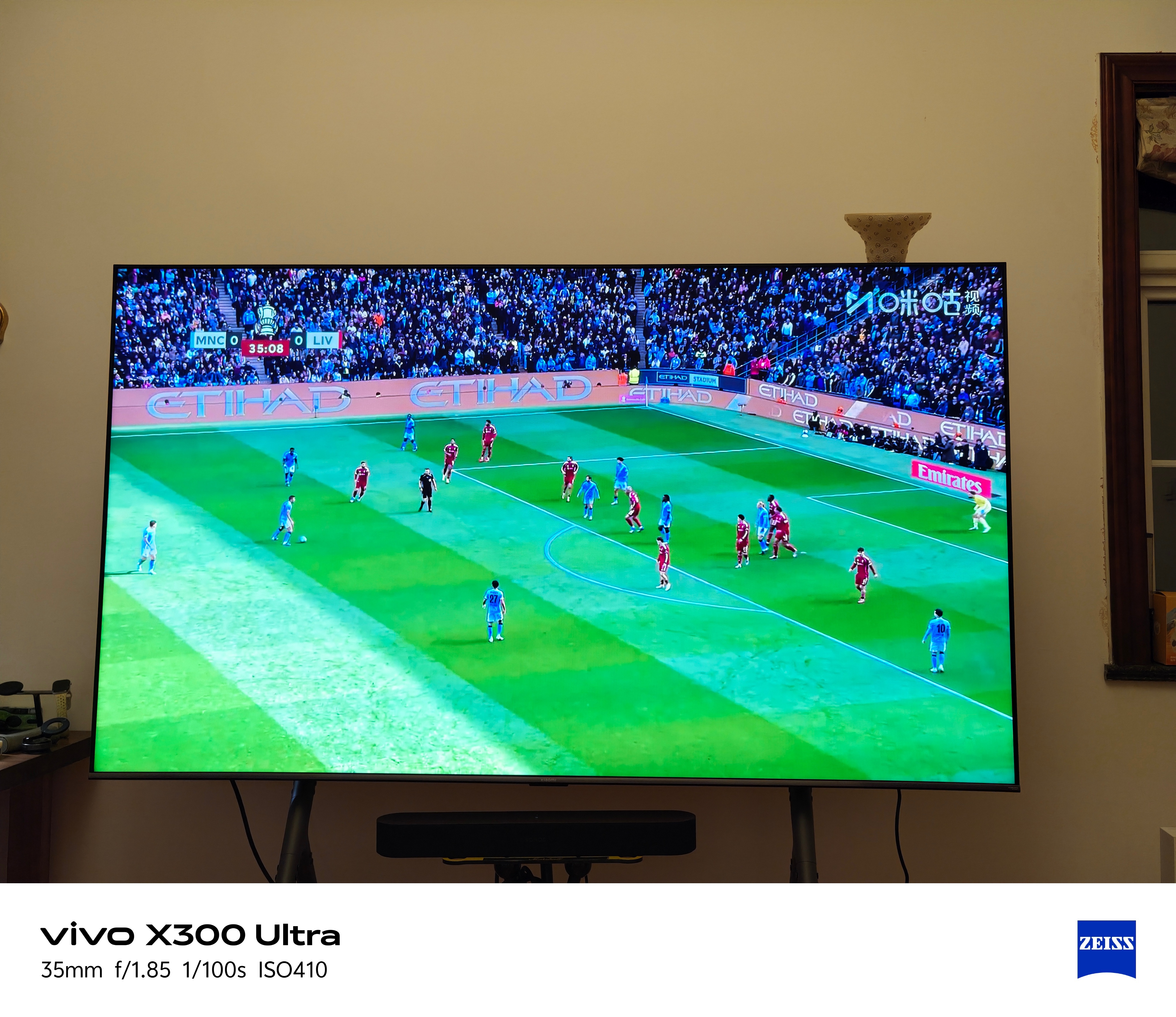 多么幸福的周末，可以和儿子在家看场球，话说不太理解乒乓为什么总能热搜第一😆王楚