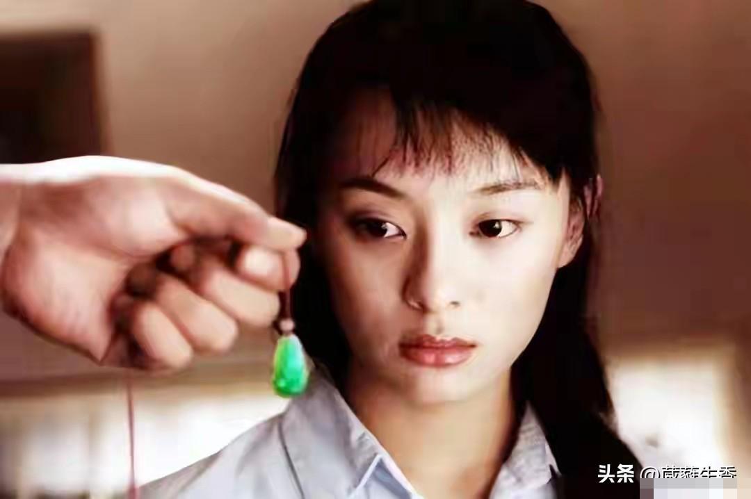 大家对安心的评判还是太片面了
如果我是她
我也未必能做到比她更好
原因很简单
安