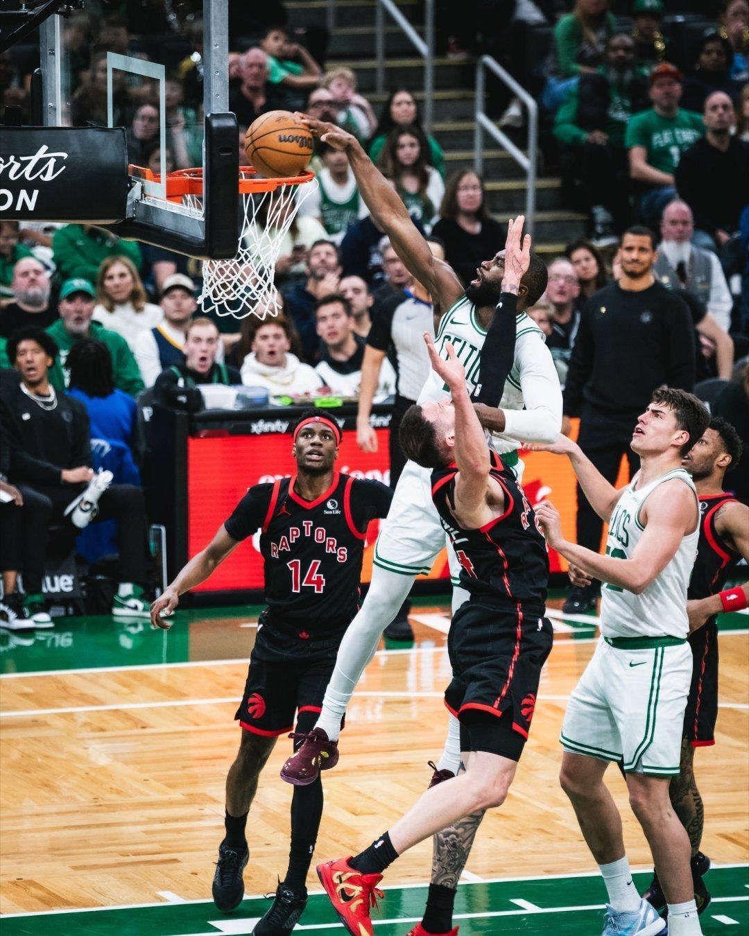 杰伦：“无论战术如何，你可以抱怨或不抱怨，但如果你全场的罚球次数少于10次，甚至