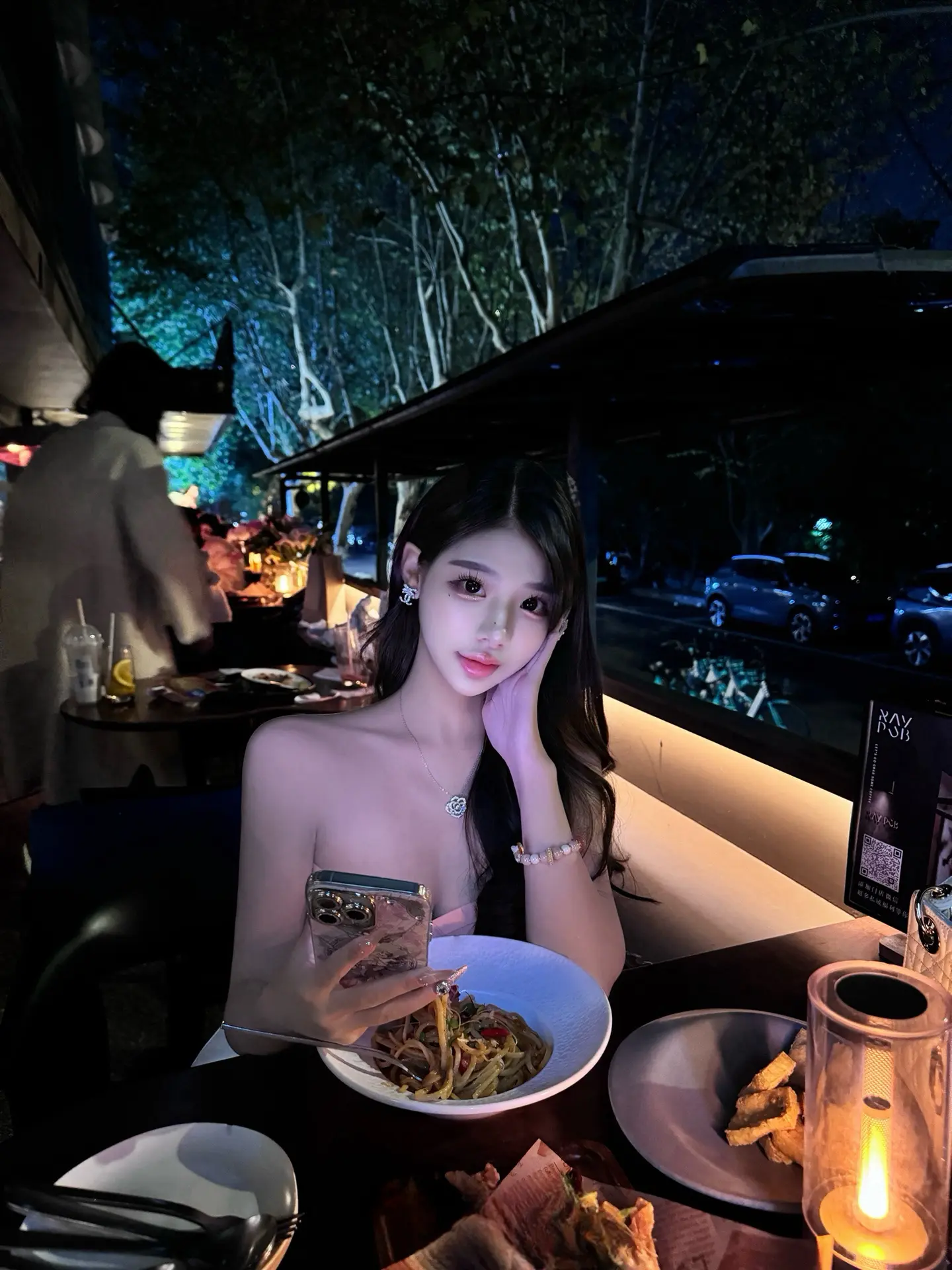 我这辈子得到了太多张空头支票 小时候爸妈答应买的玩具 旅途中和朋友的约...