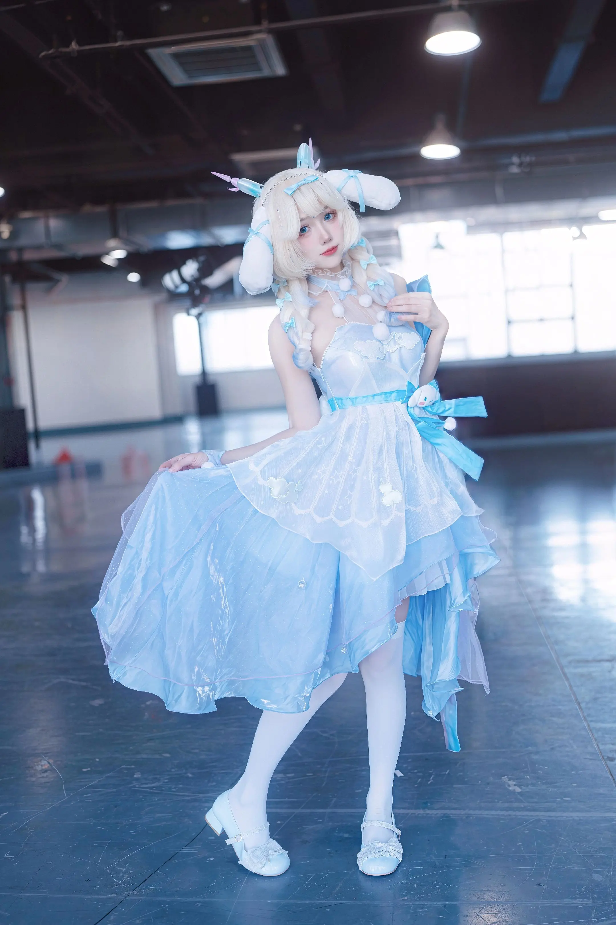 花爷的场照时间。   出镜：衣衣