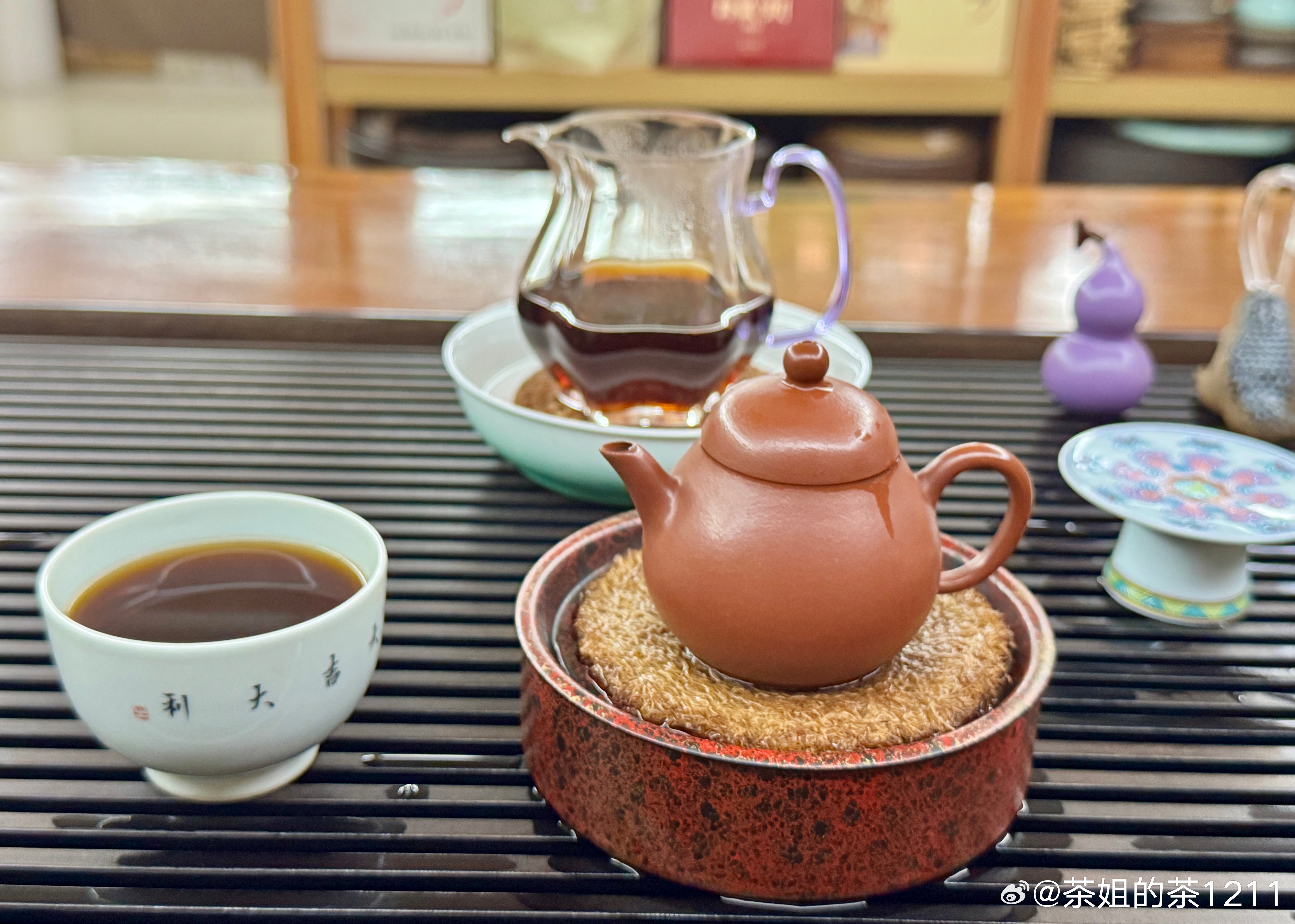 这两天为了老家摆酒的事情忙得晕头转向的要是依我们自己，是真的一点都不想搞，太累太