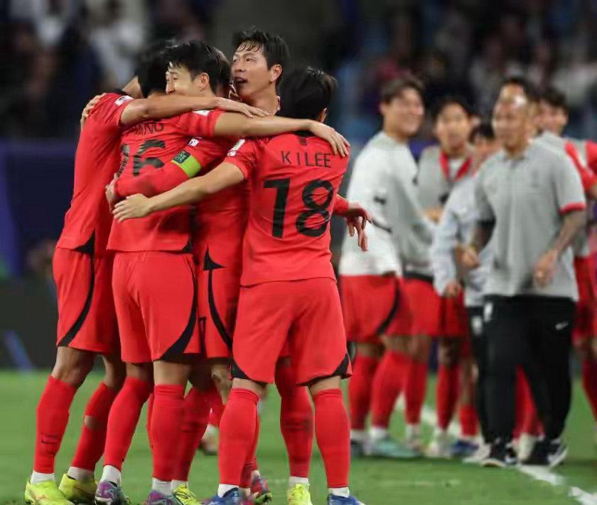 不狂了？韩国媒体看衰世界杯前景，首战捷克打平已是最佳表现2026年美加墨世界杯马