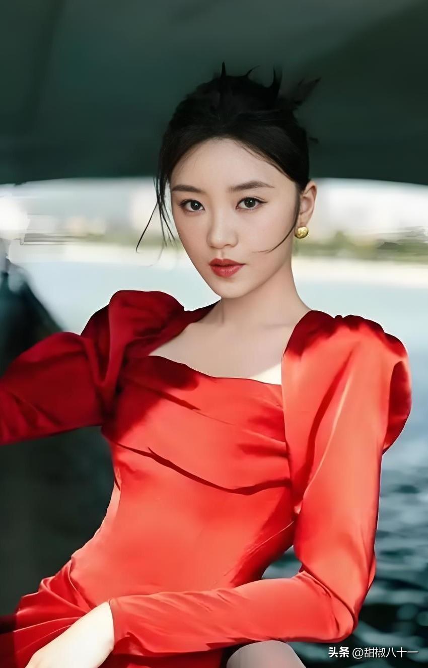 张月太牛了，

不是说她演的《种墨园》热播，

而是她才三十岁的年纪就已经达到了
