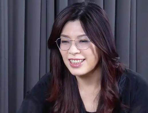 其实全社会都要来发声，郑丽文访问大陆，并不是来谈判的，而是如何实现和平统一，实现