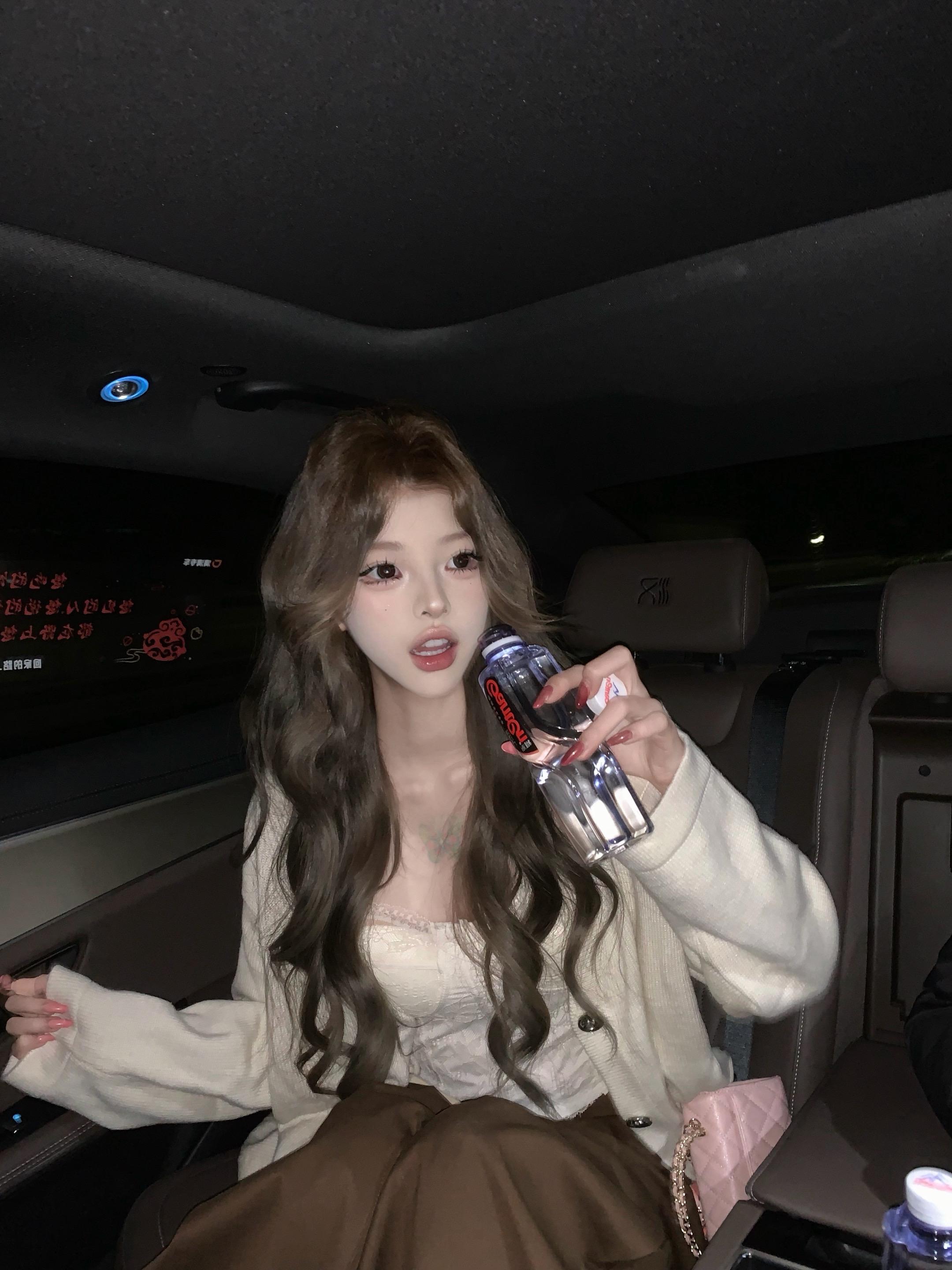 脑袋里都是我们曾经的回忆 谢谢你的出现