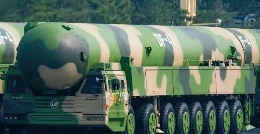 网上有人说：我们有时候挺尴尬的！台湾本来就是中国的，干嘛需要别国来承认，现在的结