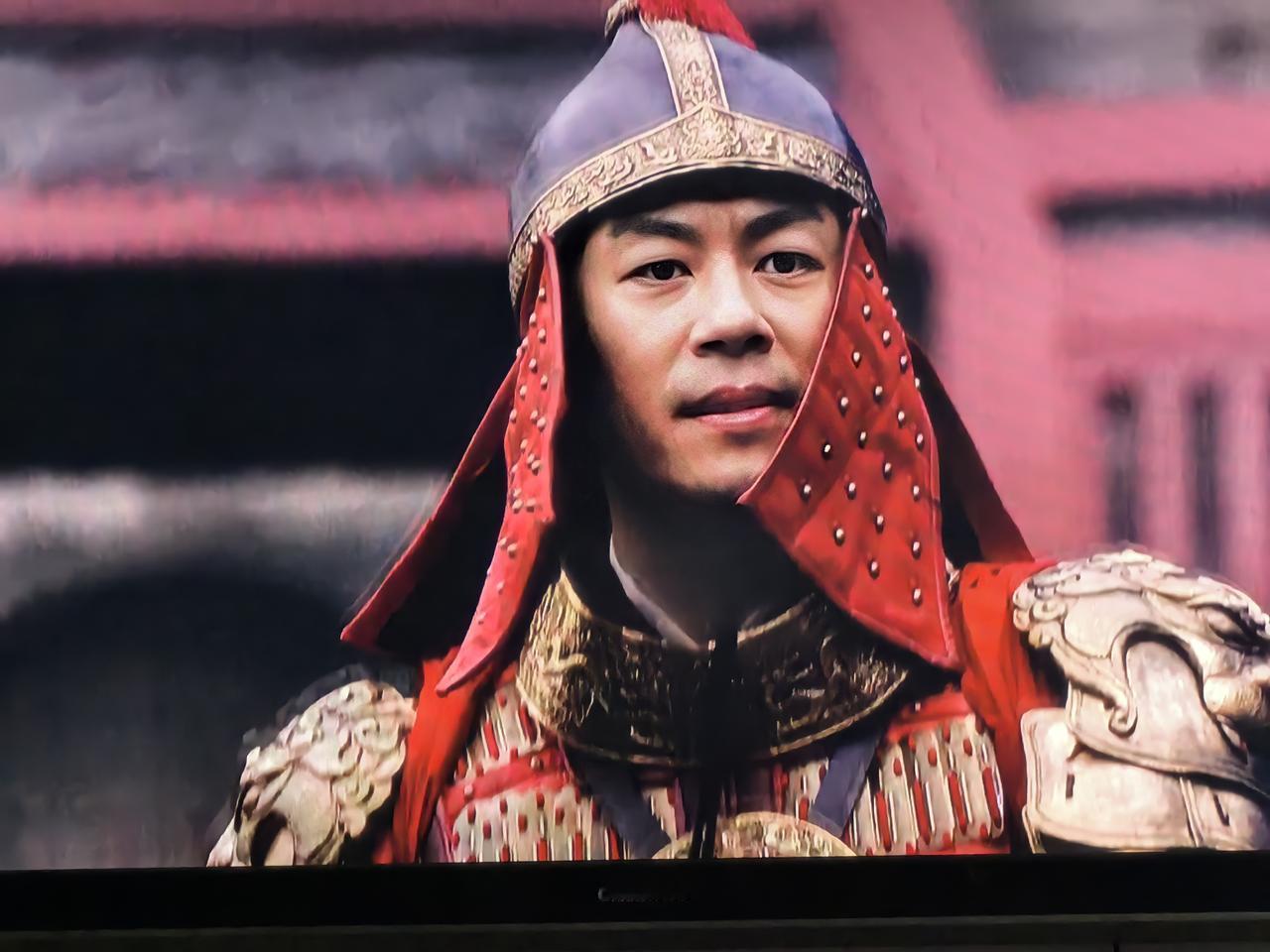 《大生意人》李成的帽子戴的很好看，但不对！

他戴的帽子应该是清军武将的头盔！