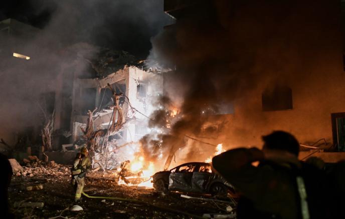 伊朗威胁将扩大打击规模与强度
伊朗伊斯兰共和国“哈塔姆·安比亚”防空部队中央指挥