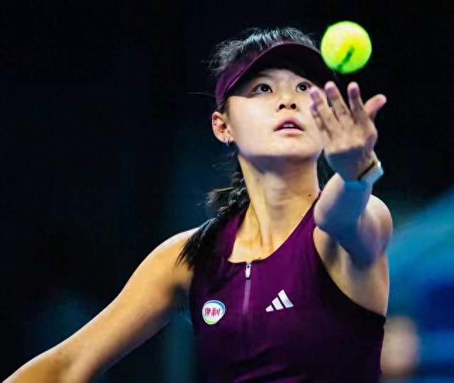 一退一进！郑钦文休战养伤，孙心然拿下香港站正赛名额，未来可期