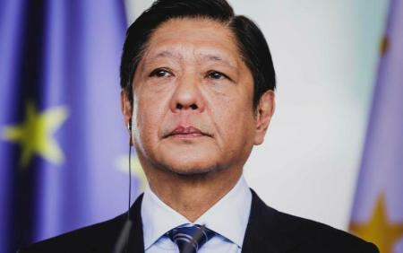 美航母刚进南海，中国10艘055万吨大驱就集体亮相了。马科斯还跳吗？

7月24