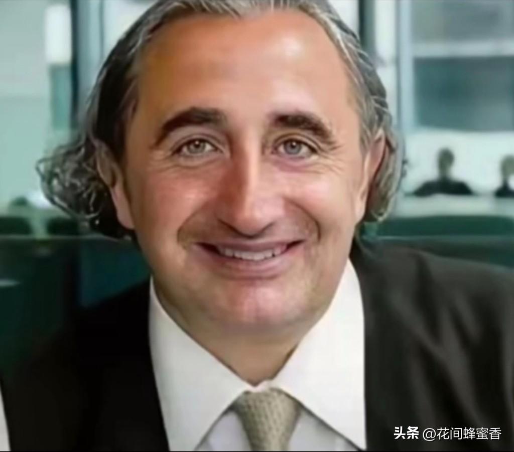 炸锅！
加拿大犹太教授发出
“生存警告”：全人类都该学中文！
 
全球局势持续动