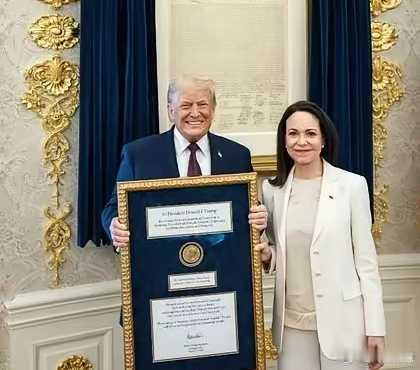 特朗普要的是诺贝尔和平奖奖章，而不是和平常有过来人教导年轻人追求恋人的时候脸皮要