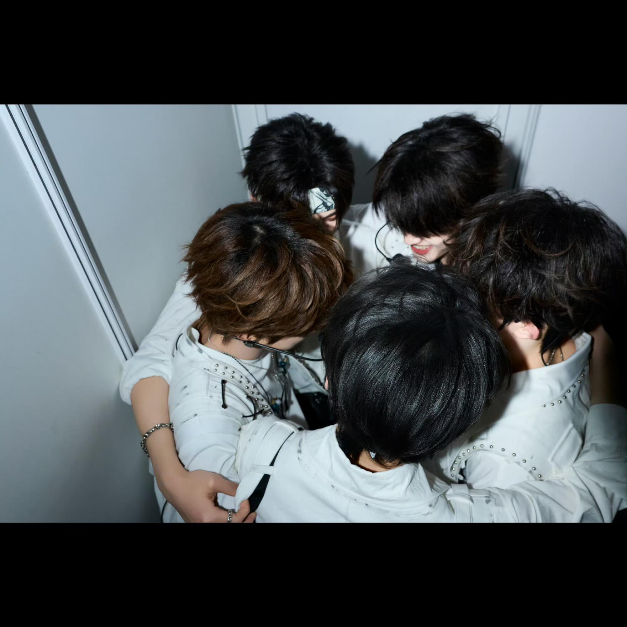 登陆少年晚安语音包登陆少年演唱会晚安语音 回顾五小登的晚安瞬间，我悟了——他们的
