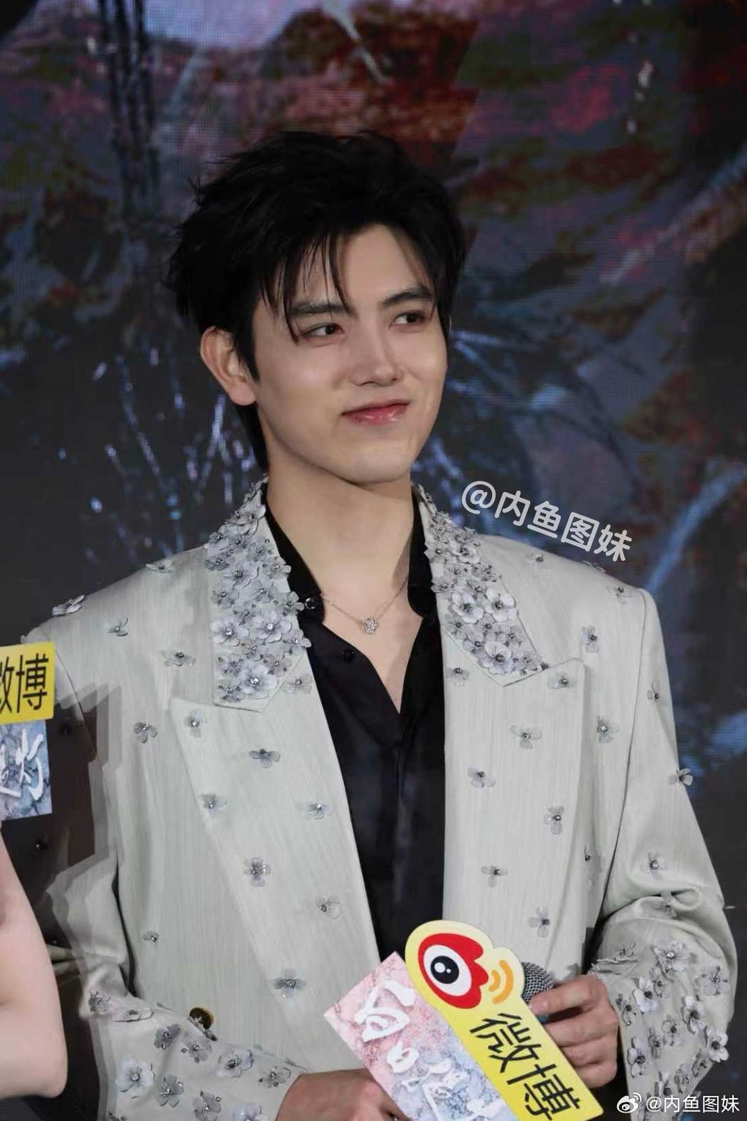 陈飞宇 酷萌酷萌的瑟陈飞宇冷脸搬凳子