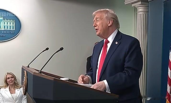 特朗普:“我担心北约占美国便宜，我们花了巨资，肯定会帮他们，但他们到时候会不会帮