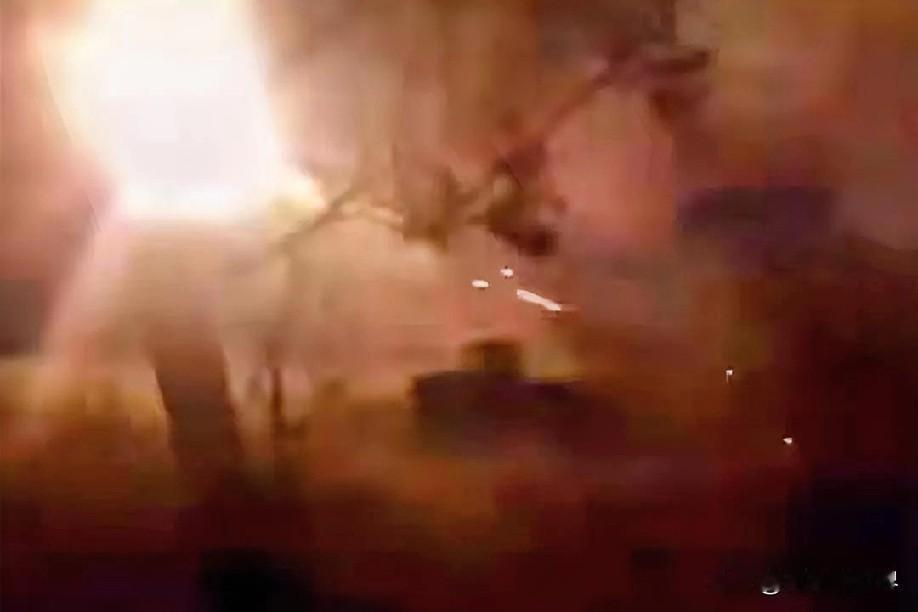 12月7日中午的最新消息，现在他来了，第一条：俄军对乌发动大规模“饱和式空袭”，