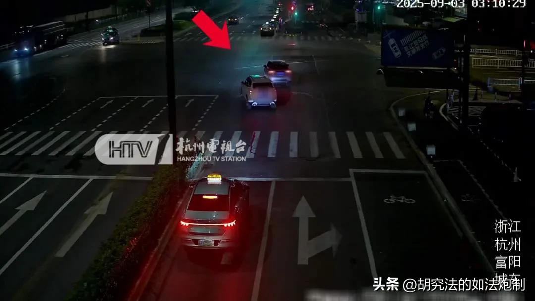 浙江杭州，女子喝酒后开车，结果被一宝马追尾。怕对方报警，女子主动提出私了，并按照