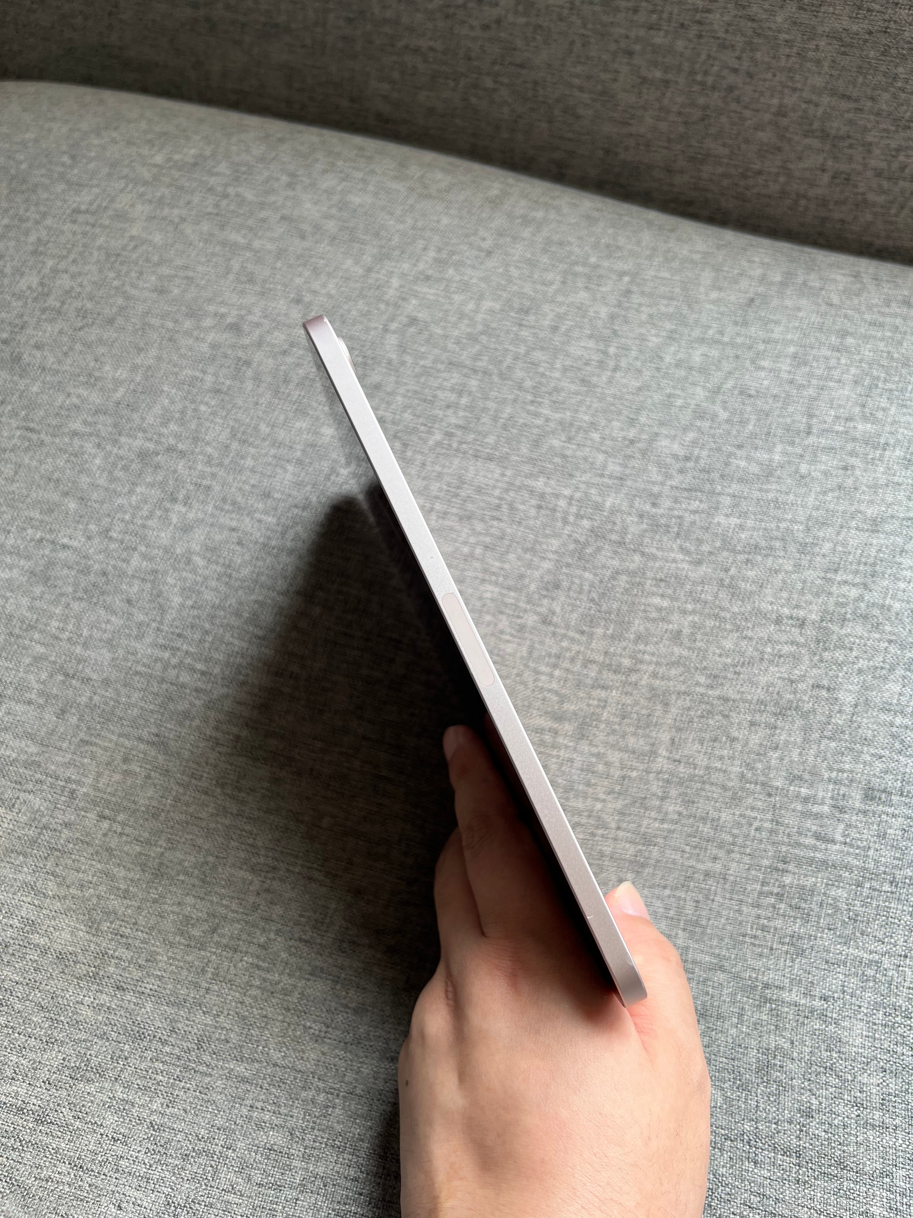 iPad mini6 64G 粉色，屏幕完美，中框磕碰，🔋效率82，单机，店保