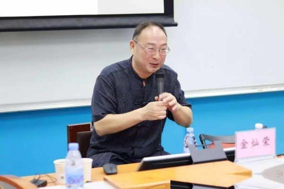 美专家戴维斯曾言：一旦因台湾与中国开战，美国所有城市将被摧毁，这并不是危言耸听，