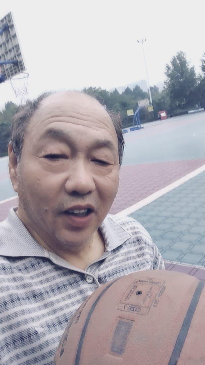 8：6：5，30个罚球线位置投进19个。100个三分球投进34个。 ​​​