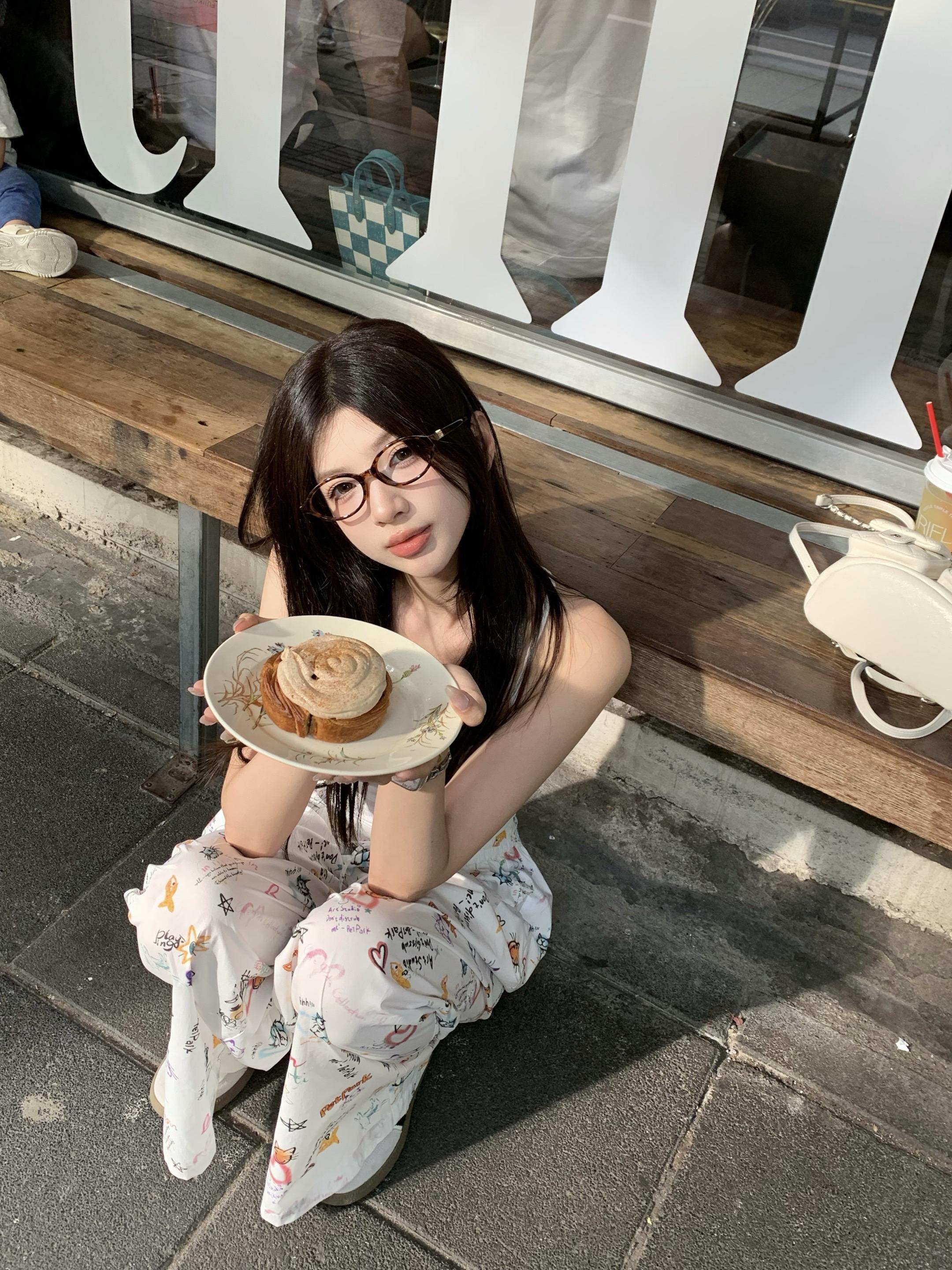 吾乃幸福世界霸主o(≧▽≦)o.