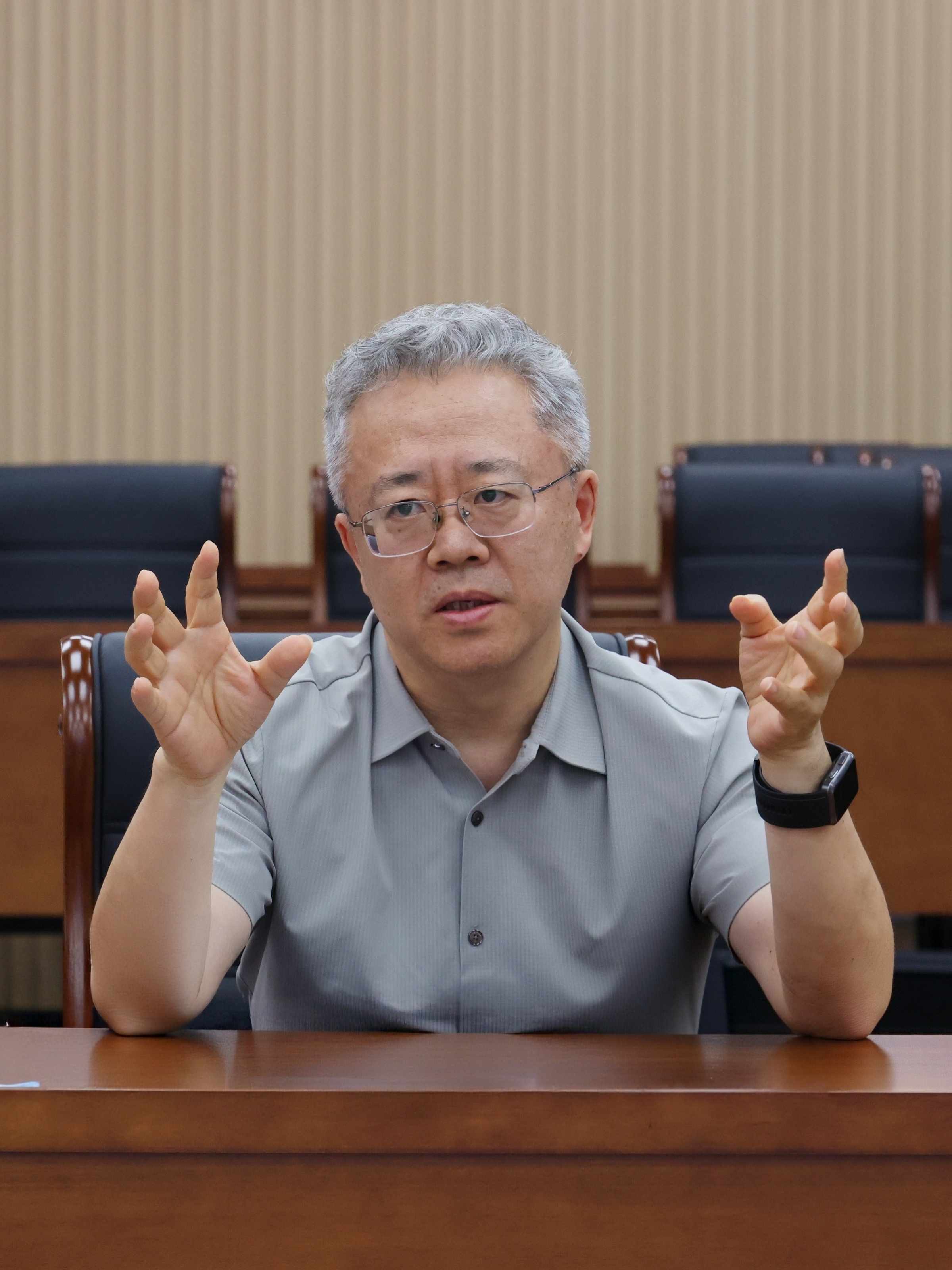 【窃窃史语】退休了，“好为人师”这个毛病一定得改，也不要不分场合地“夸夸其谈”